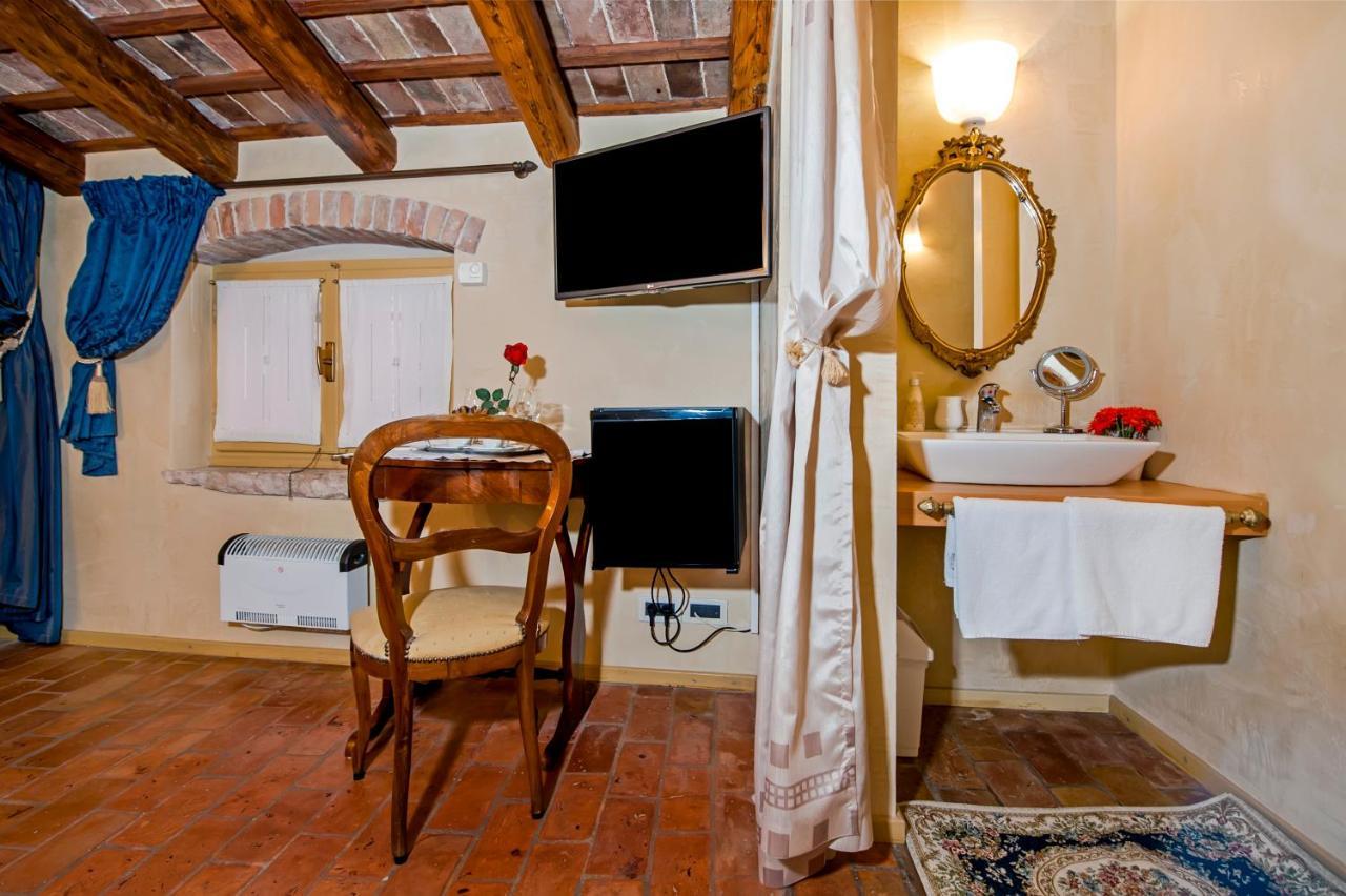 Residence Porta Antica Centro Storico Rovinj Exterior photo