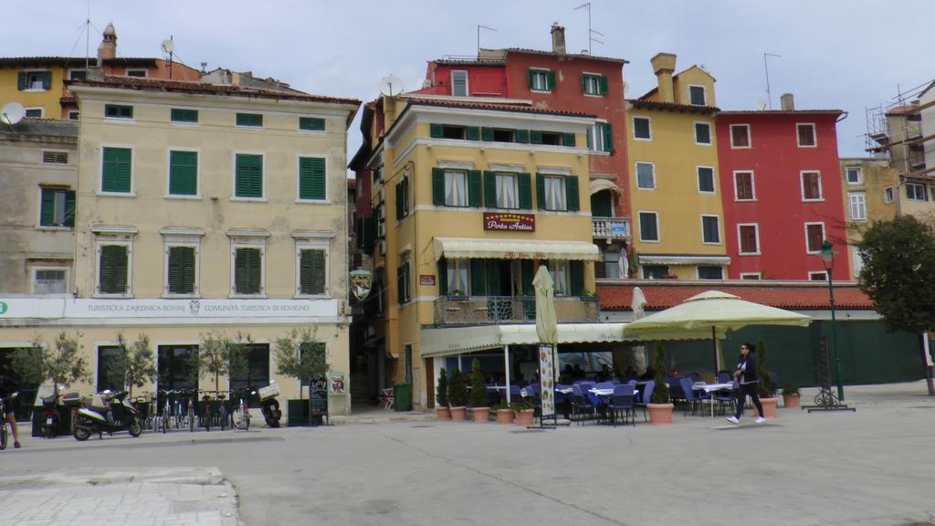 Residence Porta Antica Centro Storico Rovinj Exterior photo