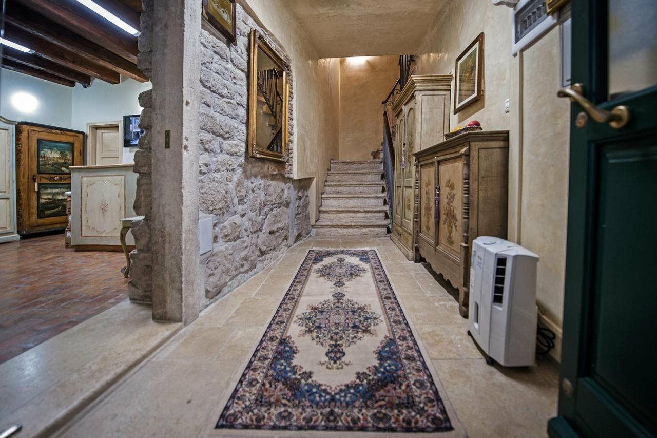 Residence Porta Antica Centro Storico Rovinj Exterior photo